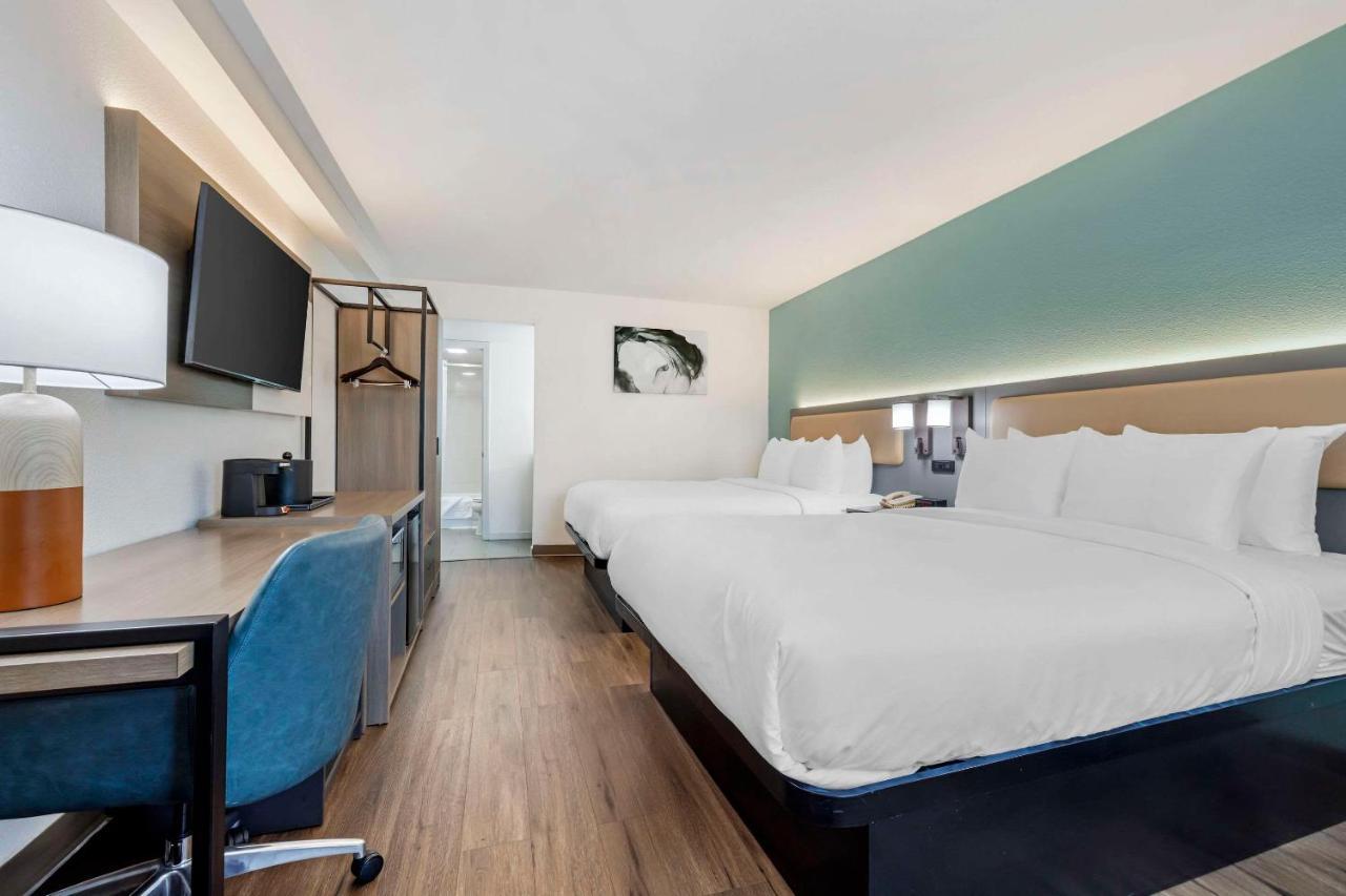 Comfort Sea World Area Inn